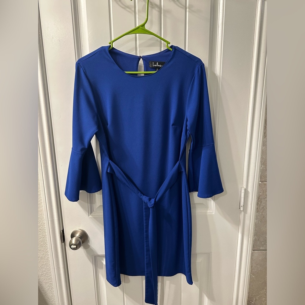 Bell sleeve dress